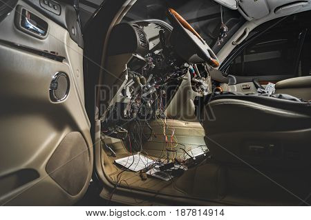 Repair The Wiring Of The Car