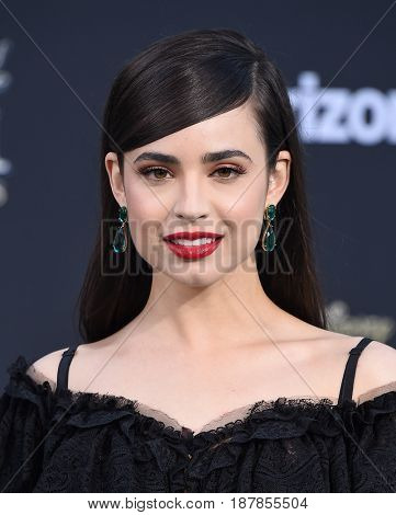 LOS ANGELES - MAY 18:  Sophia Carson arrives for 