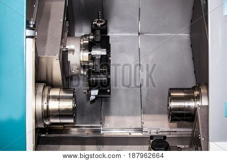 CNC center, metal processing machine with 3-axis grasping with counter spindle