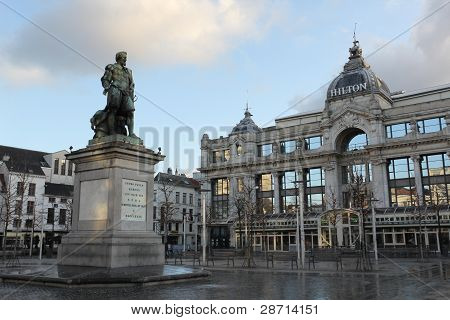 Groenplaats v Antverpách, Belgie