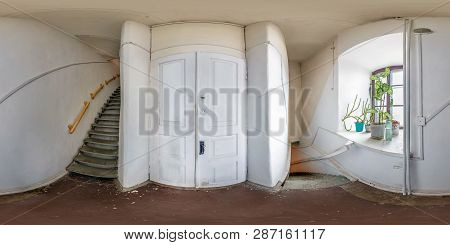 Full Seamless Spherical Hdri Panorama 360 Degrees Angle View In Interior Of White Mpty Corridor With