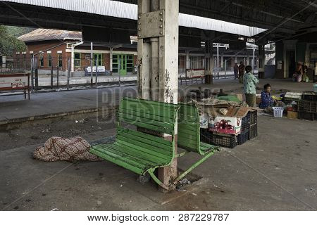 Thazi, Myanmar - 23 November, 2018: Wide Angle Picture Of Burmese People Sleeping At Thazi Train Sta