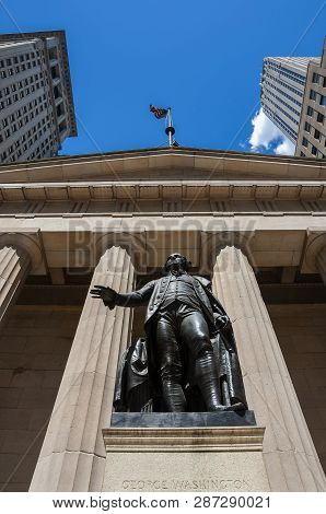 New York City, Usa - June 7, 2010: The Statue Of George Washington In Front Of The Federal Hall In W