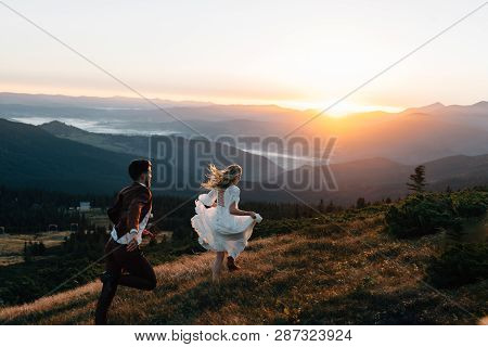 A Fun Wedding Trip For The Bride In The Mountains.