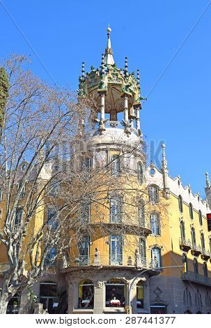 Buildings Of Interest, In Barrio San Gervasio Barcelona