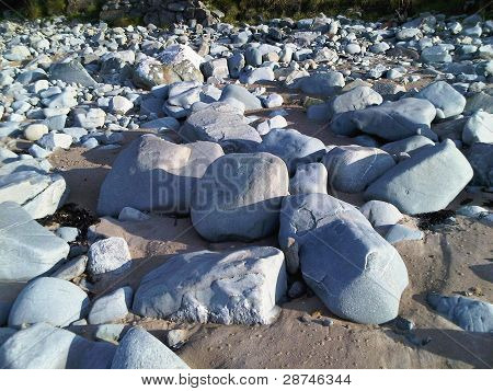Småsten på en strand