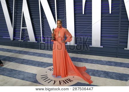 BEVERLY HILLS - FEB 24: Regina King at the 2019 Vanity Fair Oscar Party at The Wallis Annenberg Center for the Performing Arts on February 24, 2019 in Beverly Hills, CA