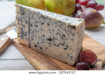 Gorgonzola Picant Italian Blue Cheese, Made From Unskimmed Cow's Milk In North Of Italy