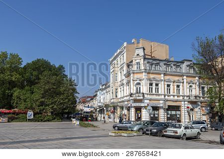 Ruse, Bulgaria - May 1, 2008: Building And Street At The Center Of City Of Ruse, Bulgaria