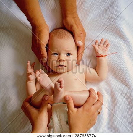 Newborn Baby Care. Reflexology And Motor Activity. Health Care Of Newborn. Motor Skills Cativity For
