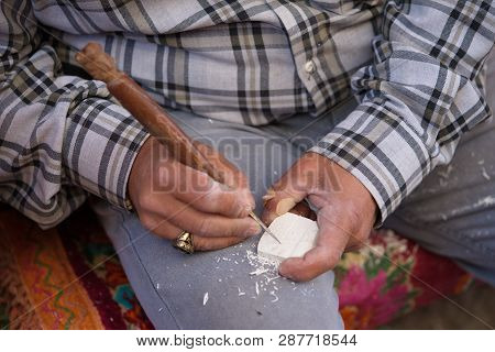 Meerschaum Carving Master. Shaping With Carving Knife. The Art Of Meerschaum Hand
