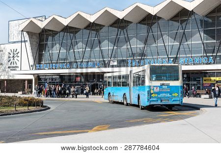 Novi Sad, Serbia. March - 04. 2019. Main Train And Bus Station In The City Of Novi Sad With People W