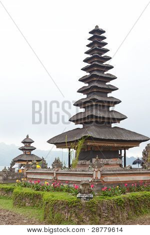 Ulun Danu no Lago Beratan BaliIndonesia