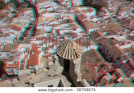 立体 3D 的不悦...是安达鲁西亚，西班牙加的斯省白村。（需要红色青色立体声