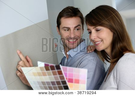 Çift paperwall renkli yeni ev için seçme