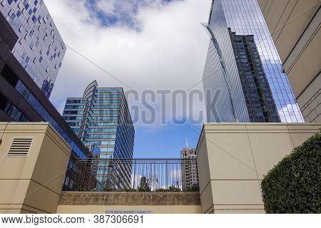 Atlanta, Ga/usa-3/21/20:  Condominiums And Corporate Buildings In The Buckhead District Of Atlanta, 