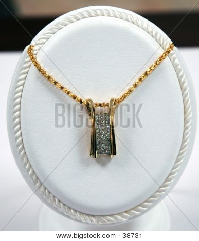 Collana d'oro e d'argento