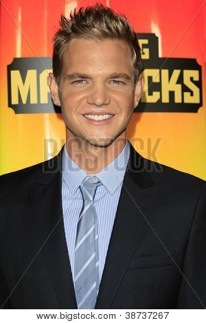 LOS ANGELES - 18 ott: Taylor Handley presso il 'Chasing Mavericks' - Los Angeles Premiere al Pacifico Th