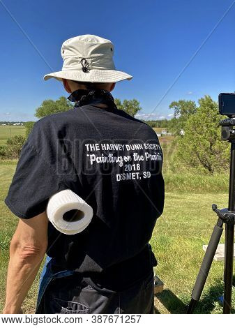 De Smet, Sout Dakota, August 6, 2020: An Unknown Artist Participates At The Harvey Dunn Plein Air Pa