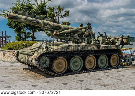 Seosan, South Korea; September 13, 202: Side View Of 8 Inch Self-propelled Gun On Display At Seaside