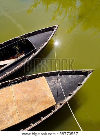 El Palmar Valencia İspanya Albufera kanal tekneleri