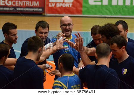 Jönköpings Södra, Ungern - 5 oktober: Posojilnica spelare celebrateat en mellersta European League volleyboll g