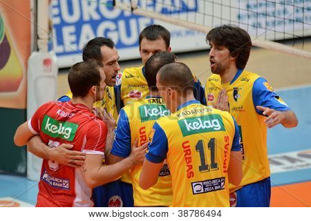 Jönköpings Södra, Ungern - 5 oktober: Posojilnica spelare celebrateat en mellersta European League volleyboll g