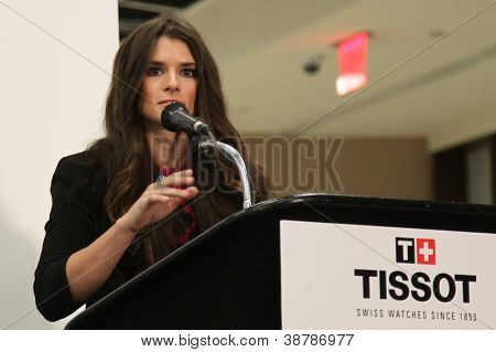 뉴욕 10 월 25:Danica 패트릭 시계의 새로운 Tissot 스위스 시계 로비에서 제 막 식 참석