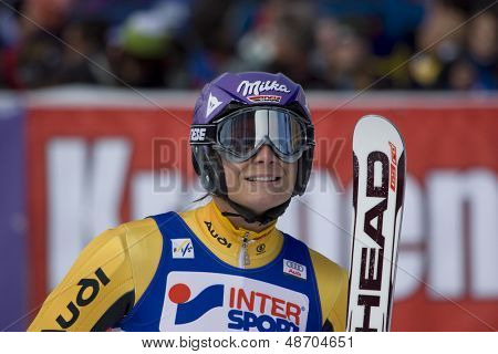 SOELDEN, AUSTRIA -OCT 25: Maria Reisch GER w wyścigu slalom gigant kobiet w Rettenba