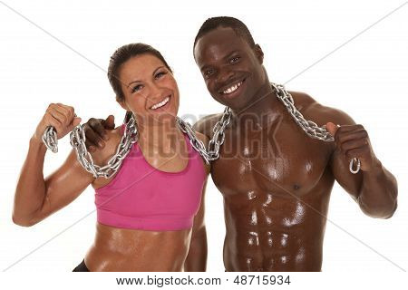 Fitness coppia catena sudore sorriso vicino