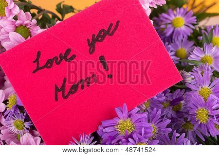 mother day greeting, love you mom, handwritten.