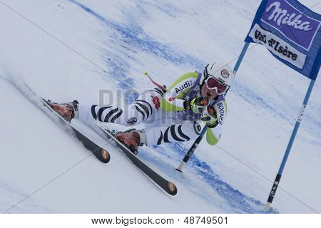 VAL D'ISERE FRANKRIG. 19-12-2010. Isabelle Stiepel (GER) under afsnittet Super storslalom i den 