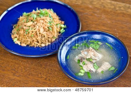 Spare Rib Clear Soup And Fried Noodle