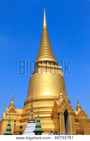 Thai Golden Pagoda