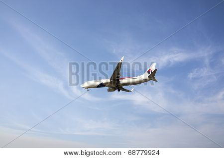 Boeing 737  Ready For Landing