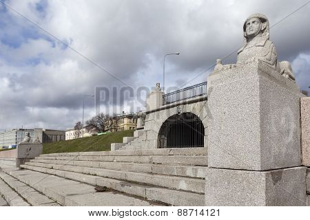 Bunk stone terrace, a marina with sphinxes in front of the manor-Kushelev Bezborodko. St. Petersburg