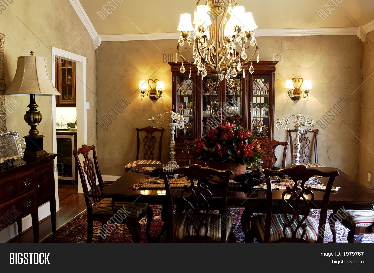 Imagen y foto Comedor Formal 002 (prueba gratis) | Bigstock