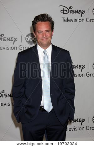 LOS ANGELES, CA - AUG 1: Matthew Perry bei den Disney / ABC Summer Press Tour am 1. August 2010 in 