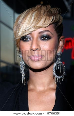LOS ANGELES - AUGUST 4:  Keri Hilson arrives at the 