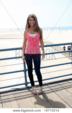 LOS ANGELES - 12 de agosto: Chrishnell Strause no 