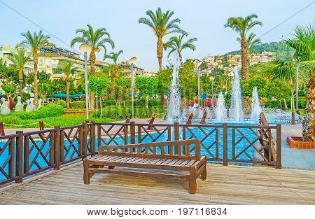 Relax In Park Of Alanya