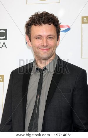 LOS ANGELES - AUG 27: Michael Sheen přijde na čaj Emmy BAFTA 2010 v hotelu Plaza století na Au