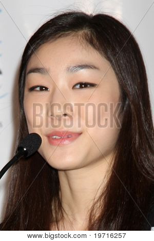 LOS ANGELES - szeptember 7: Yuna Kim sajtótájékoztatón a 