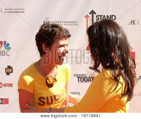 LOS ANGELES - září 10: Marua Tierney, Fran Drescher přijede na akci 