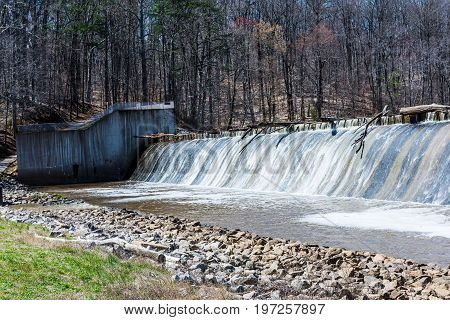 Small Dam With Running Water Fall In Accotink Park In Fairfax, Virginia