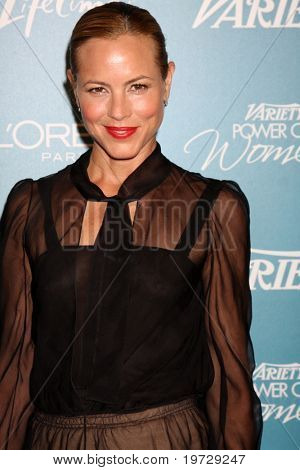 LOS ANGELES - SEP 30: Maria Bello ankommer til Variety's 2nd årlige magt af kvinder frokost på Bever