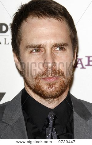 LOS ANGELES - Lokakuu 25: Sam Rockwell saapuu 1300 vuosittain Hollywood Awards gaalan at Beverly myöten
