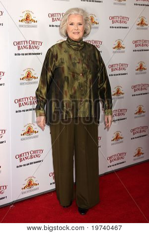 LOS ANGELES - okt 30: Sally Ann Howes ankommer den Chitty Chitty Bang Bang LA Screening på Pacifi