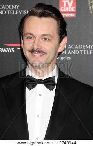 LOS ANGELES - NOV 4: Michael Sheen přijíždí na 19 roční BAFTA Los Angeles Britannia Awards na