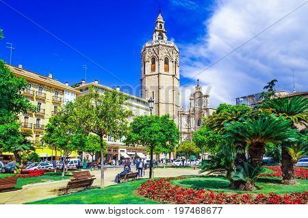 Micalet tower, Miguelete tower in Plaza de la Reina, Valencia, Spain, Europe